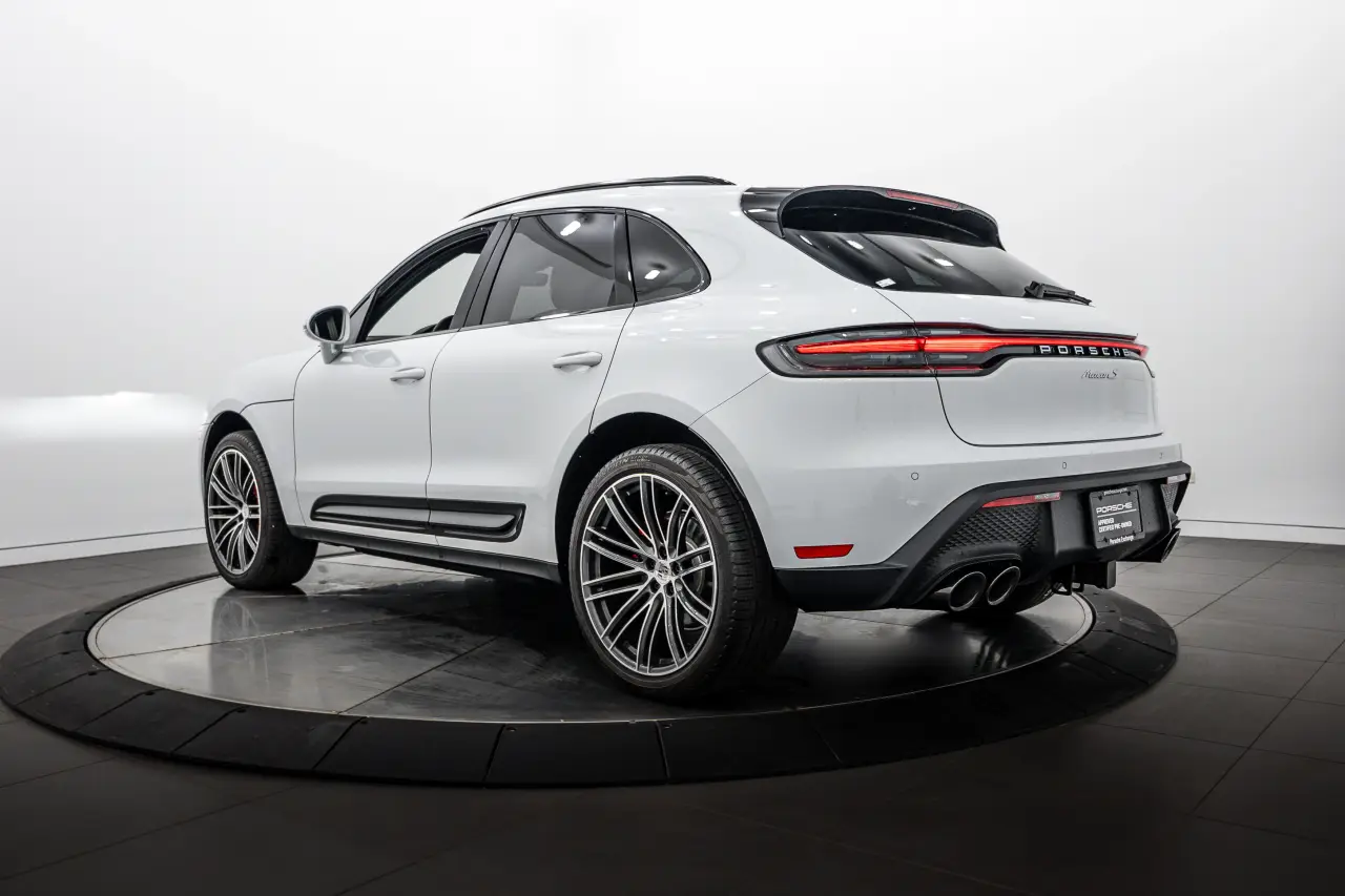 2026 Porsche Macan S - Photo 24