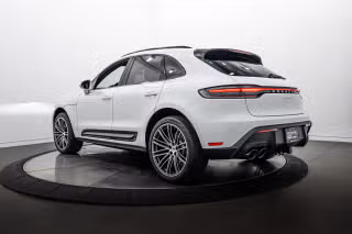 2026 Porsche Macan S - Photo 17