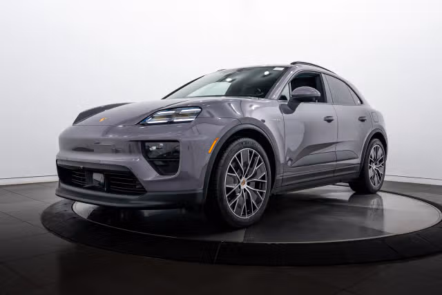 Used 2026 Porsche Macan Base with VIN WP1AA2XA4TL000920 for sale in Highland Park, IL
