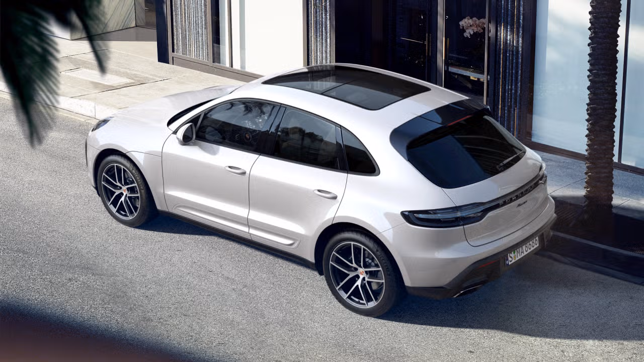 2022 Porsche The New Macan