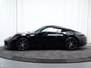 2025 Porsche 911 - Photo 9