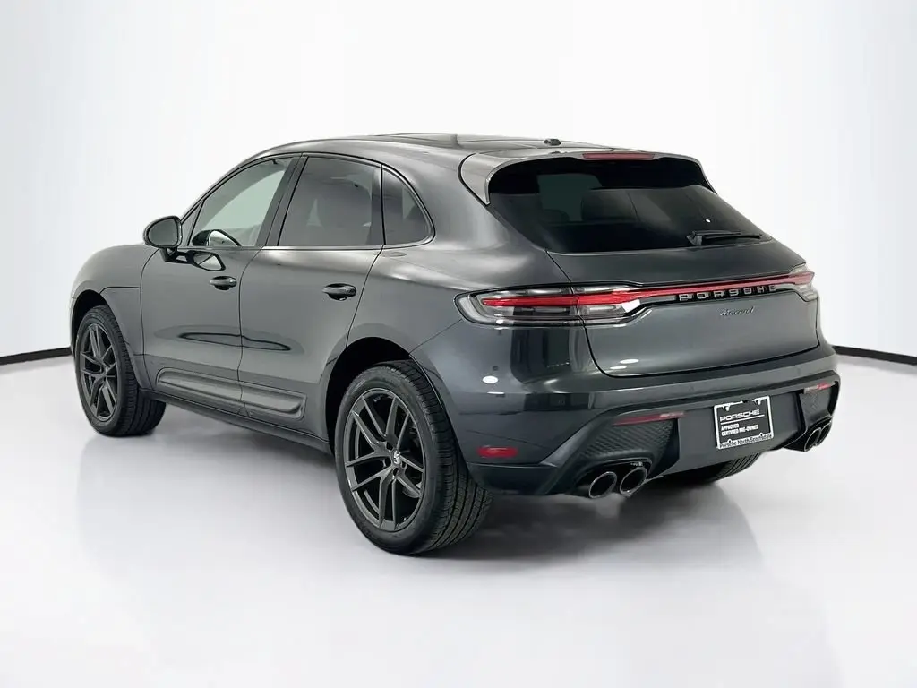 2025 Porsche Macan Base - Photo 24