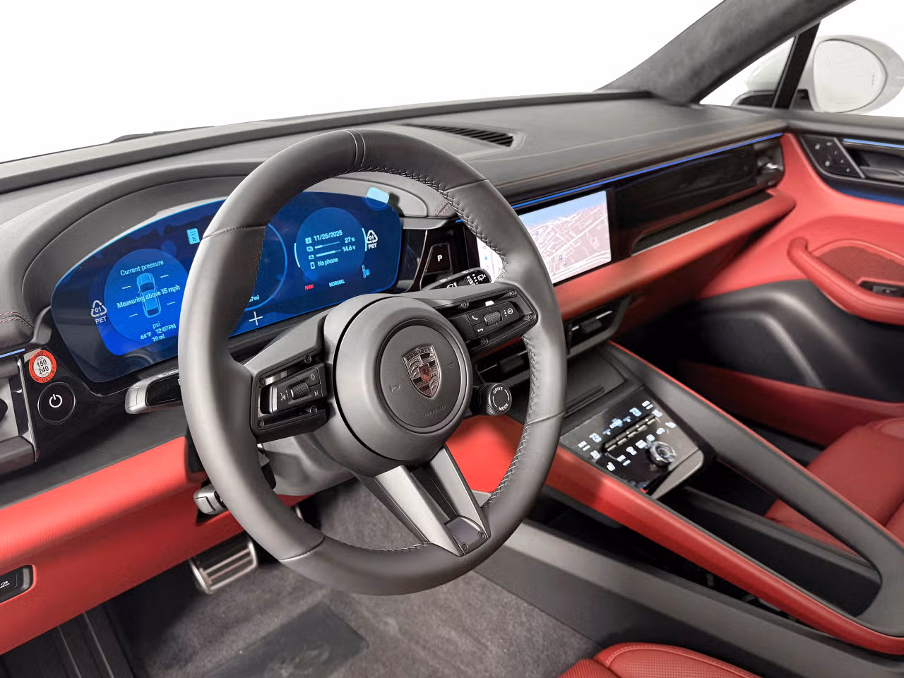 2025 Porsche Macan Turbo Electric - Photo 28