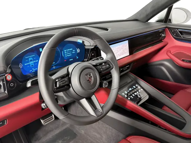 2025 Porsche Macan Turbo Electric - Photo 30