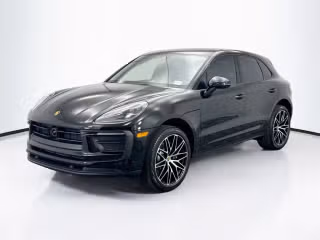 2026 Porsche Macan -'s photo