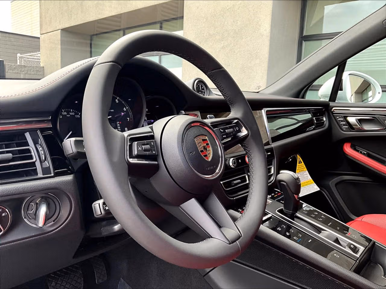 2026 Porsche Macan Base - Photo 28