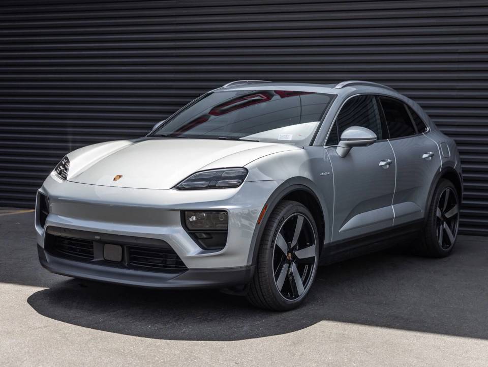 2026 Porsche Macan
