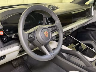 2026 Porsche Cayenne Coup E-Hybrid - Photo 25
