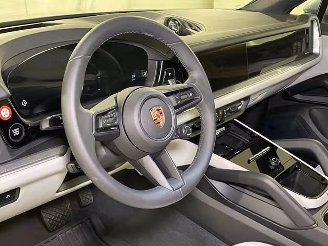 2026 Porsche Cayenne Coup E-Hybrid - Photo 26