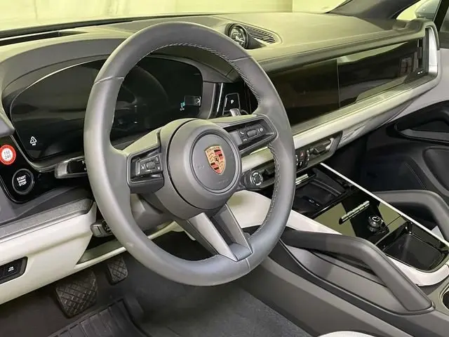 2026 Porsche Cayenne Coup E-Hybrid - Photo 31