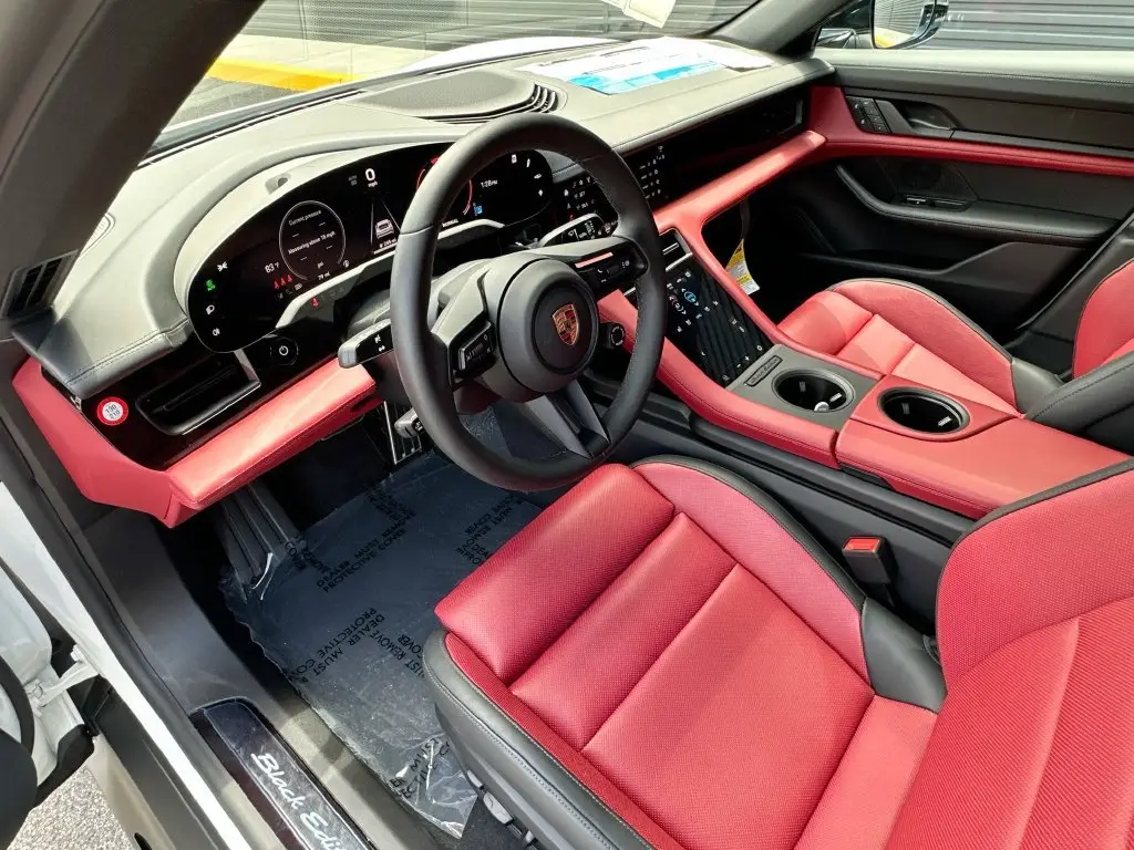 2026 Porsche Taycan S - Photo 32