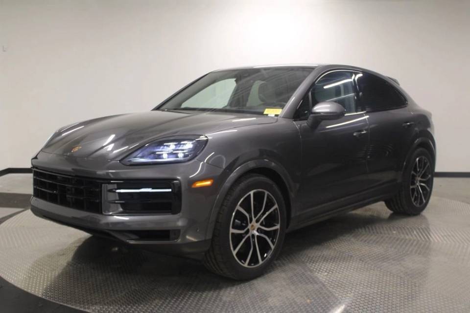 2025 Porsche Cayenne Coup Base