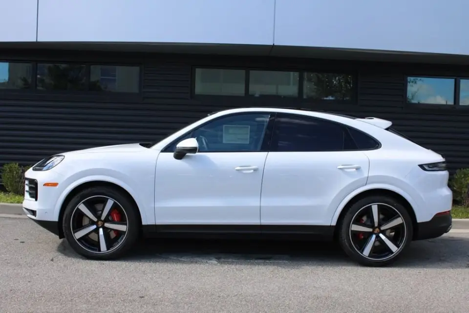 2026 Porsche Cayenne Coup S - Photo 15