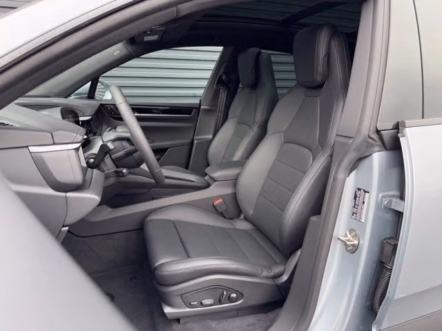 2025 Porsche Macan Base - Photo 34