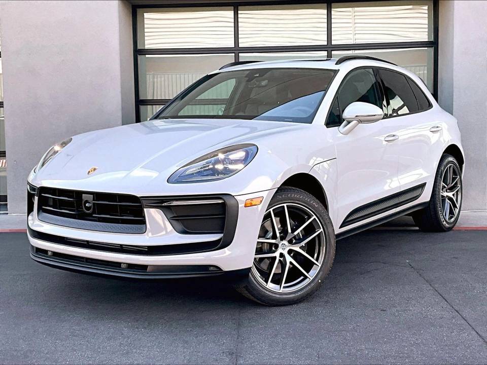 2026 Porsche Macan