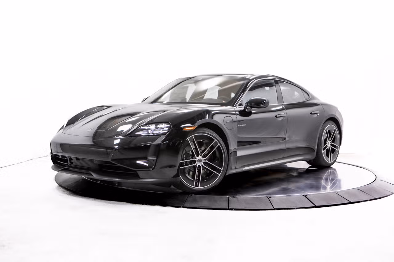 2026 Porsche Taycan Turbo - Photo 4