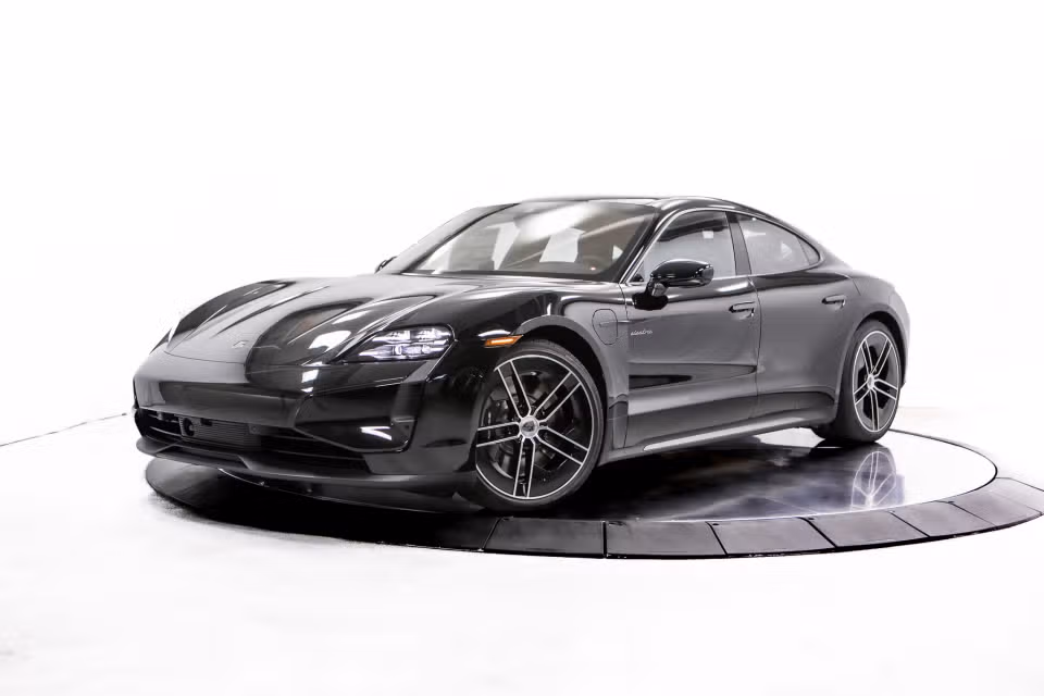 2026 Porsche Taycan Turbo - Photo 3