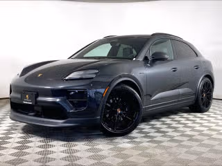 2026 Porsche Macan Macan Electric's photo
