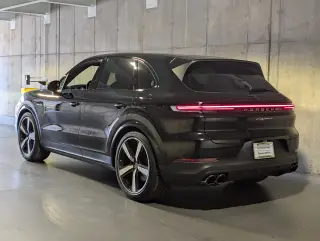 2026 Porsche Cayenne S E-Hybrid - Photo 21