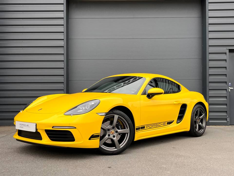 Achetez un Porsche 718 Cayman d'occasion ou dans votre Centre Porsche