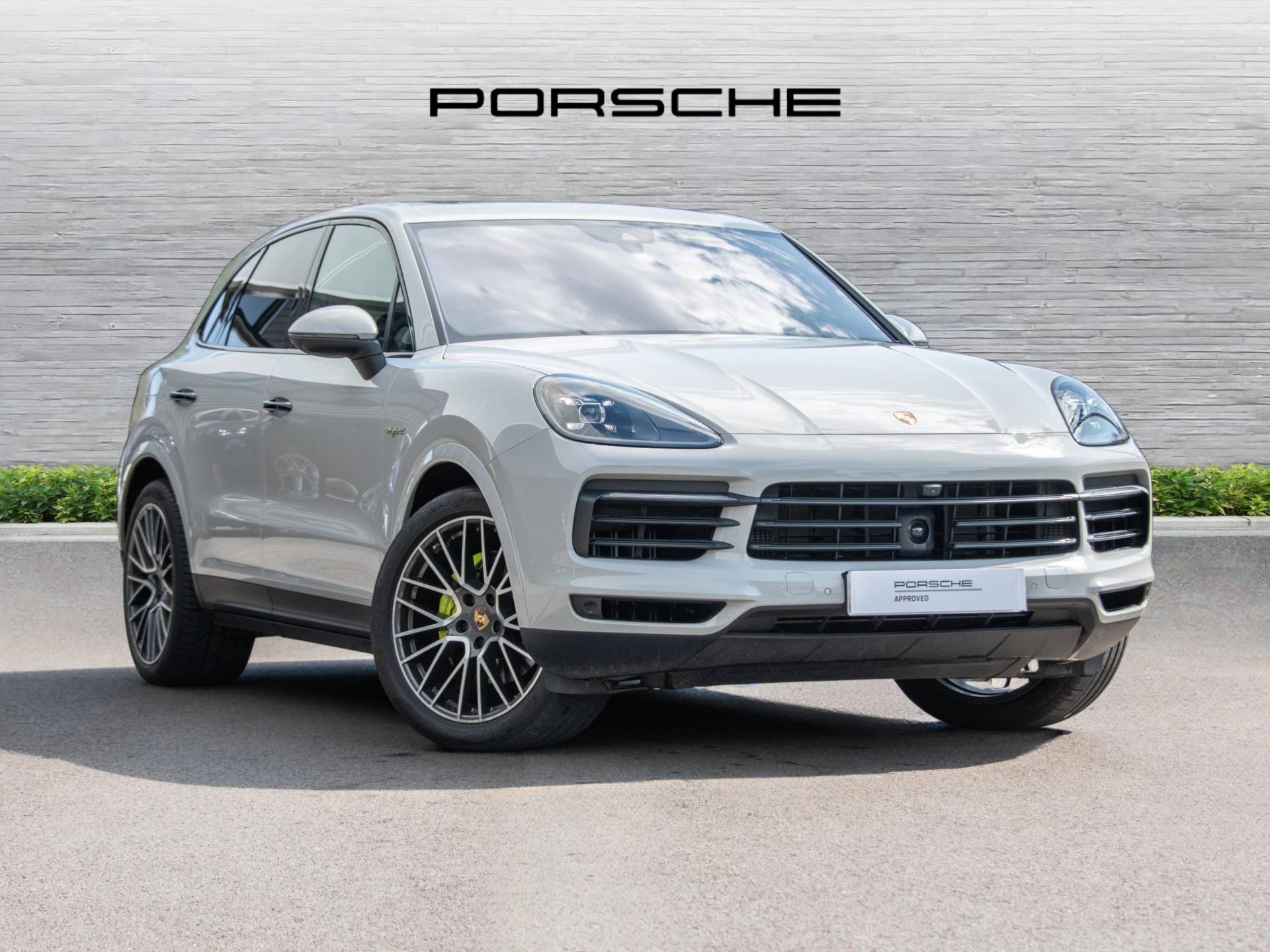 Cayenne E-Hybrid, photo 1 of 61