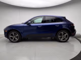 2025 Porsche Macan T - Photo 9