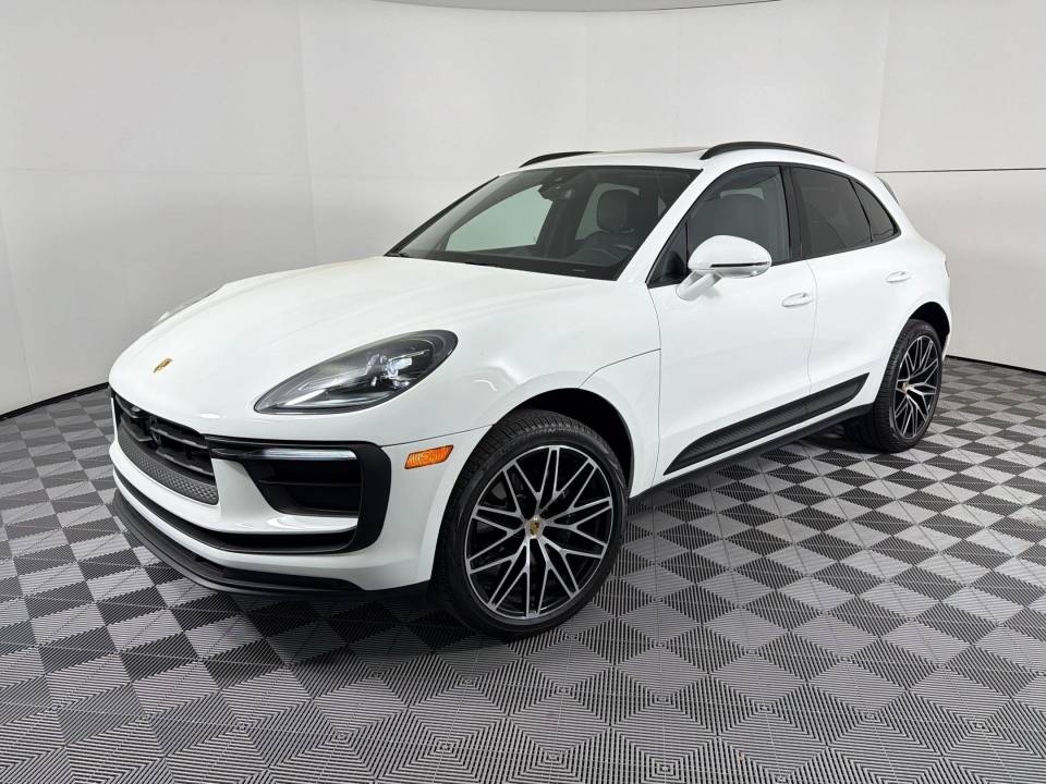 2026 Porsche Macan