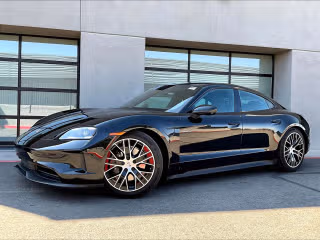 2025 Porsche Taycan -'s photo