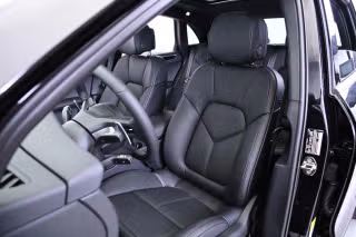 2025 Porsche Macan Base - Photo 33