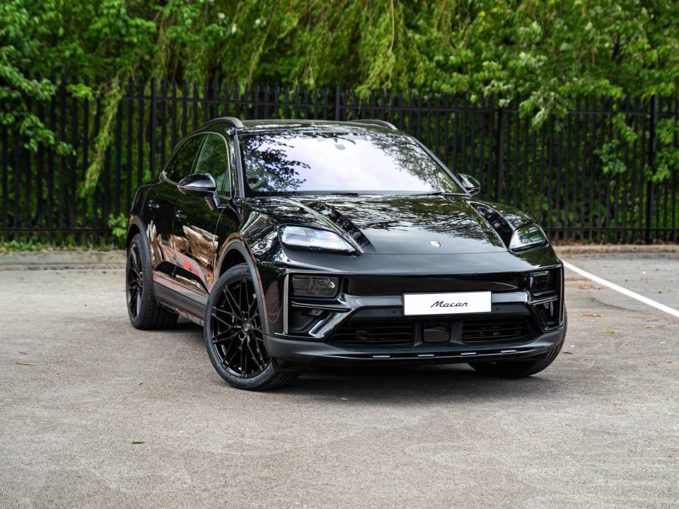 2026 Porsche Macan