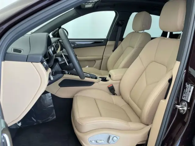 2026 Porsche Macan Base - Photo 38