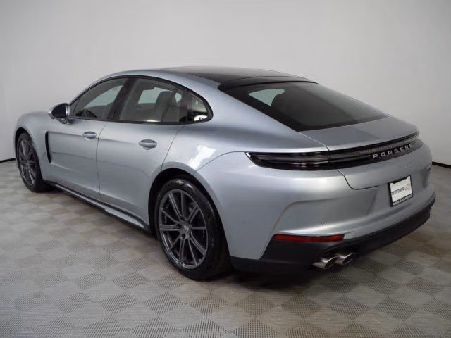 2026 Porsche Panamera Base - Photo 18