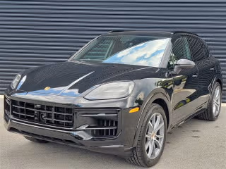 2025 Porsche Cayenne -'s photo