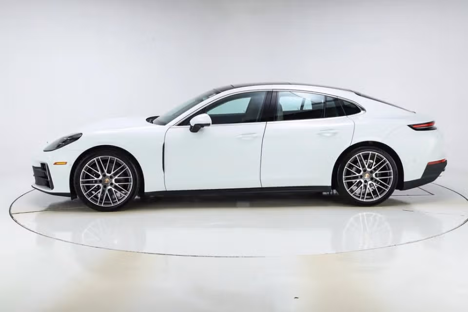 2025 Porsche Panamera Base - Photo 11