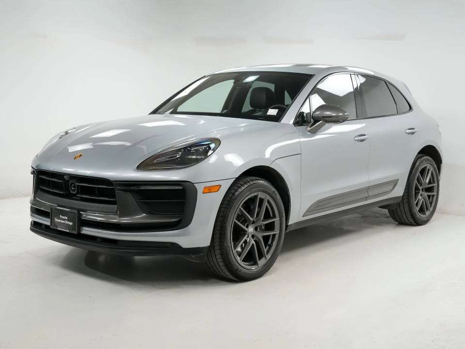 2025 Porsche Macan T