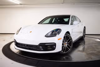 2023 Porsche Panamera's photo