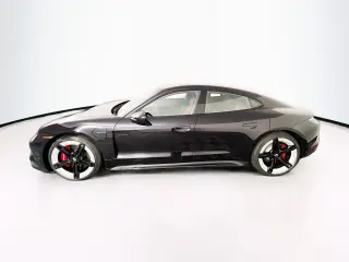2026 Porsche Taycan GTS - Photo 13