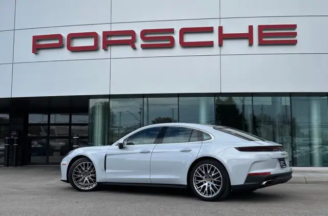 2025 Porsche Panamera Base - Photo 22