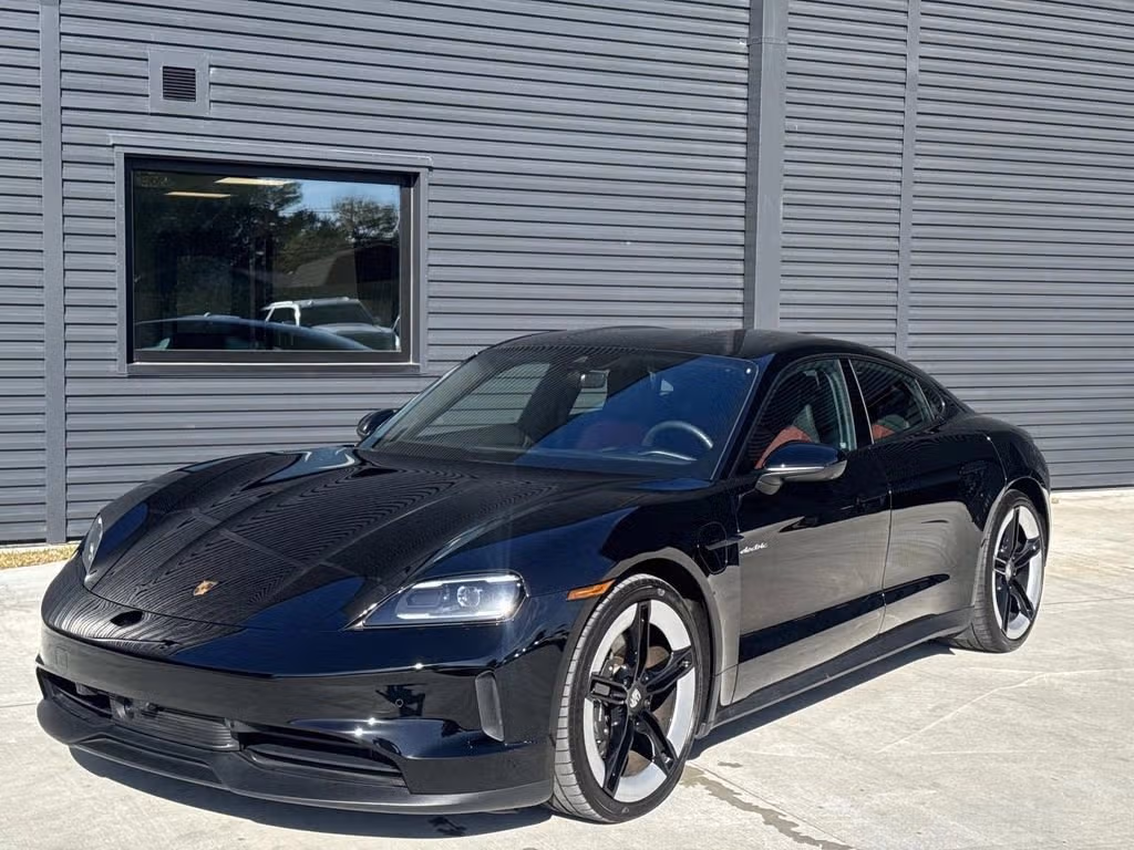 2025 Porsche Taycan