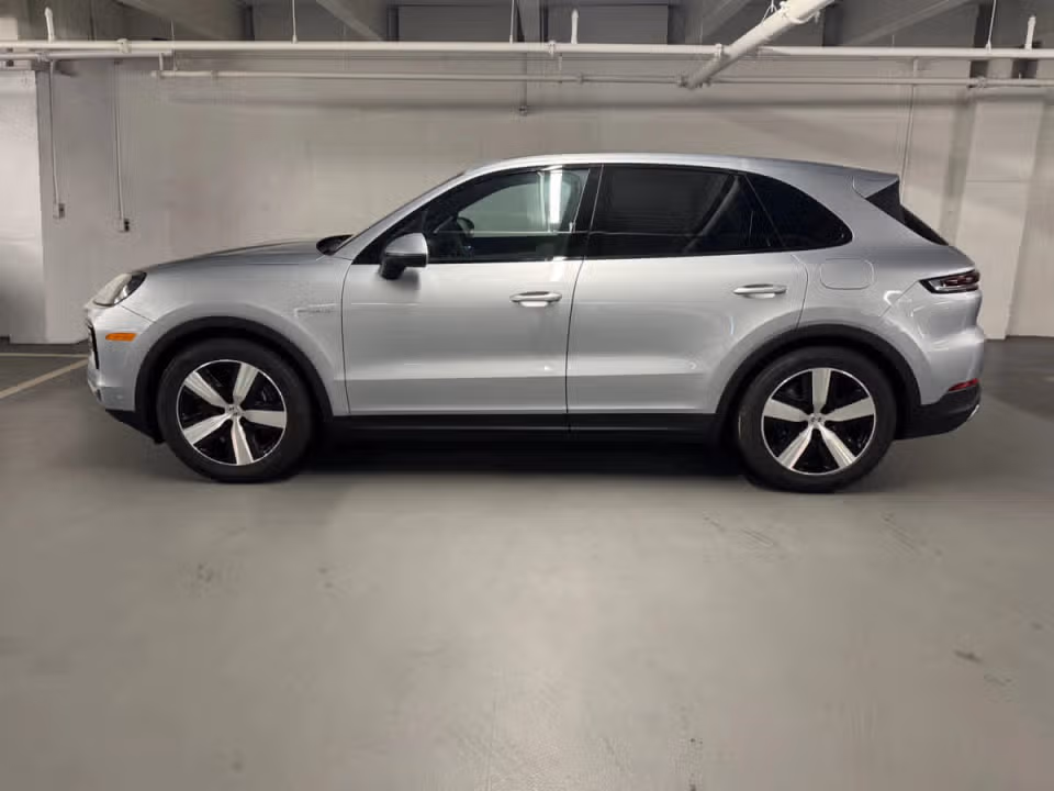 2025 Porsche Cayenne E-Hybrid - Photo 11