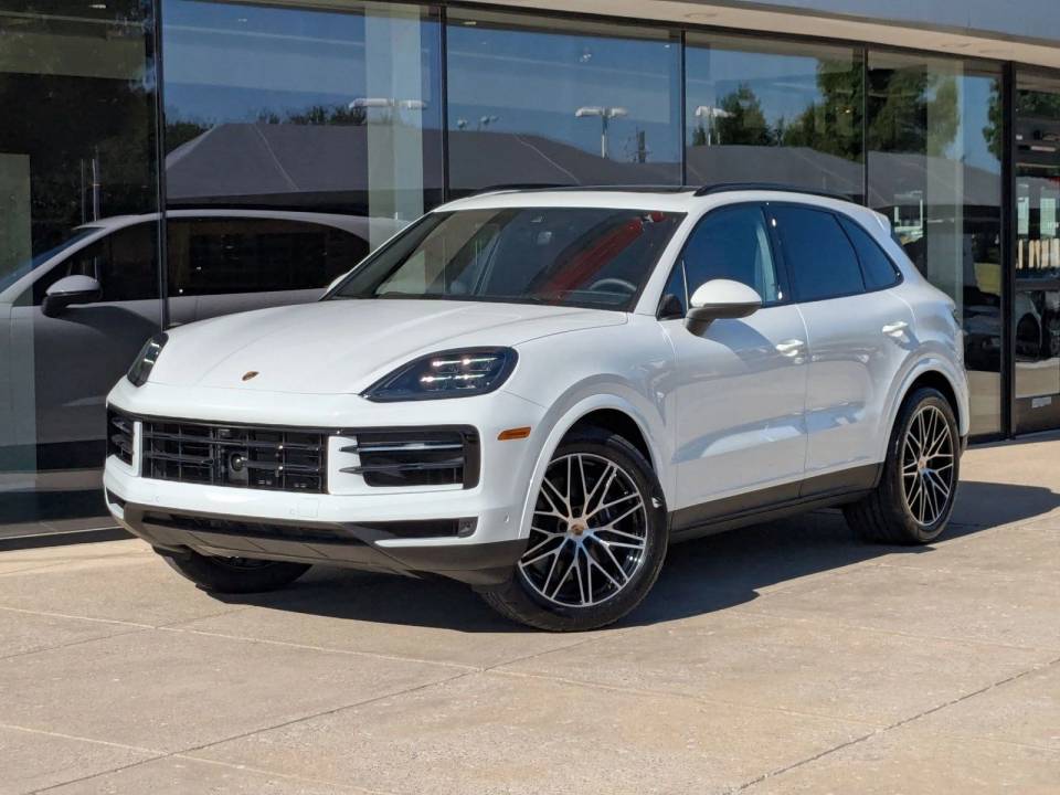 2025 Porsche Cayenne Base