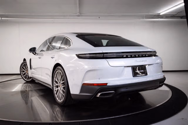 2026 Porsche Panamera Base - Photo 18