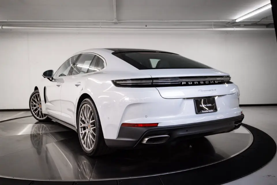 2026 Porsche Panamera Base - Photo 23
