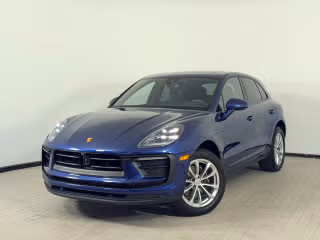 2025 Porsche Macan's photo