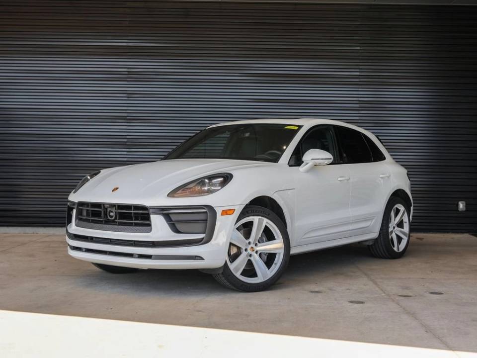 2026 Porsche Macan