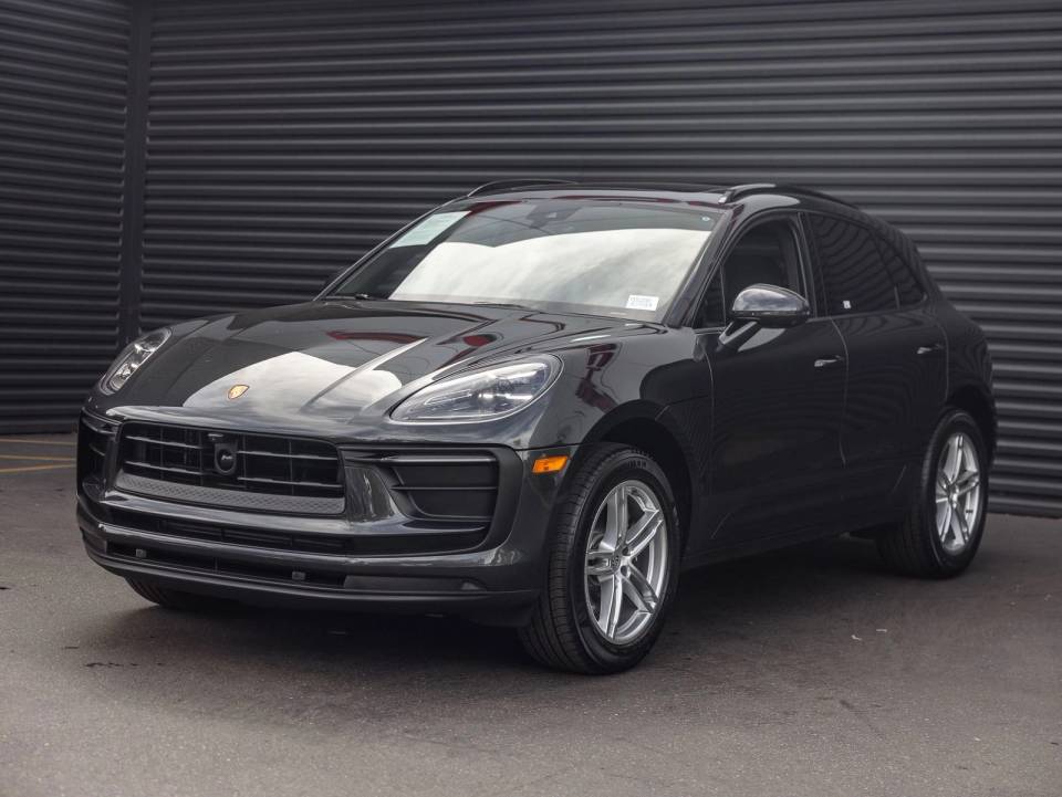 2026 Porsche Macan