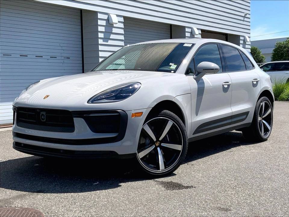 2026 Porsche Macan T