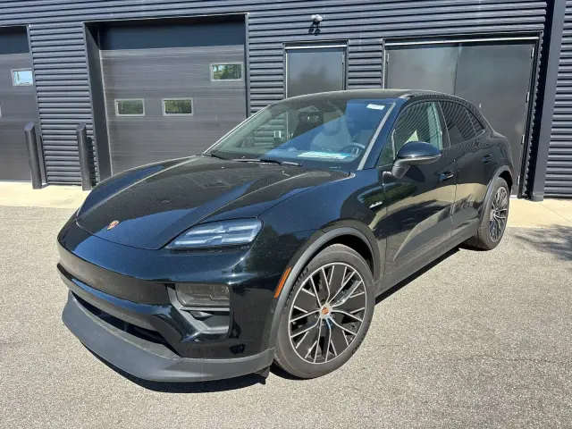2025 Porsche Macan Base - Photo 6
