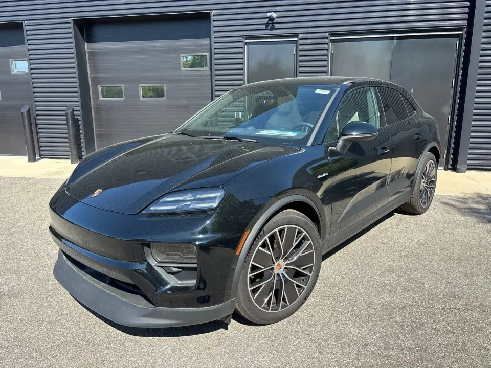 2025 Porsche Macan Base - Photo 7