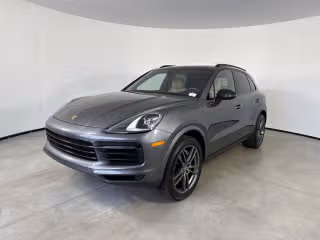2023 Porsche Cayenne Platinum Edition's photo